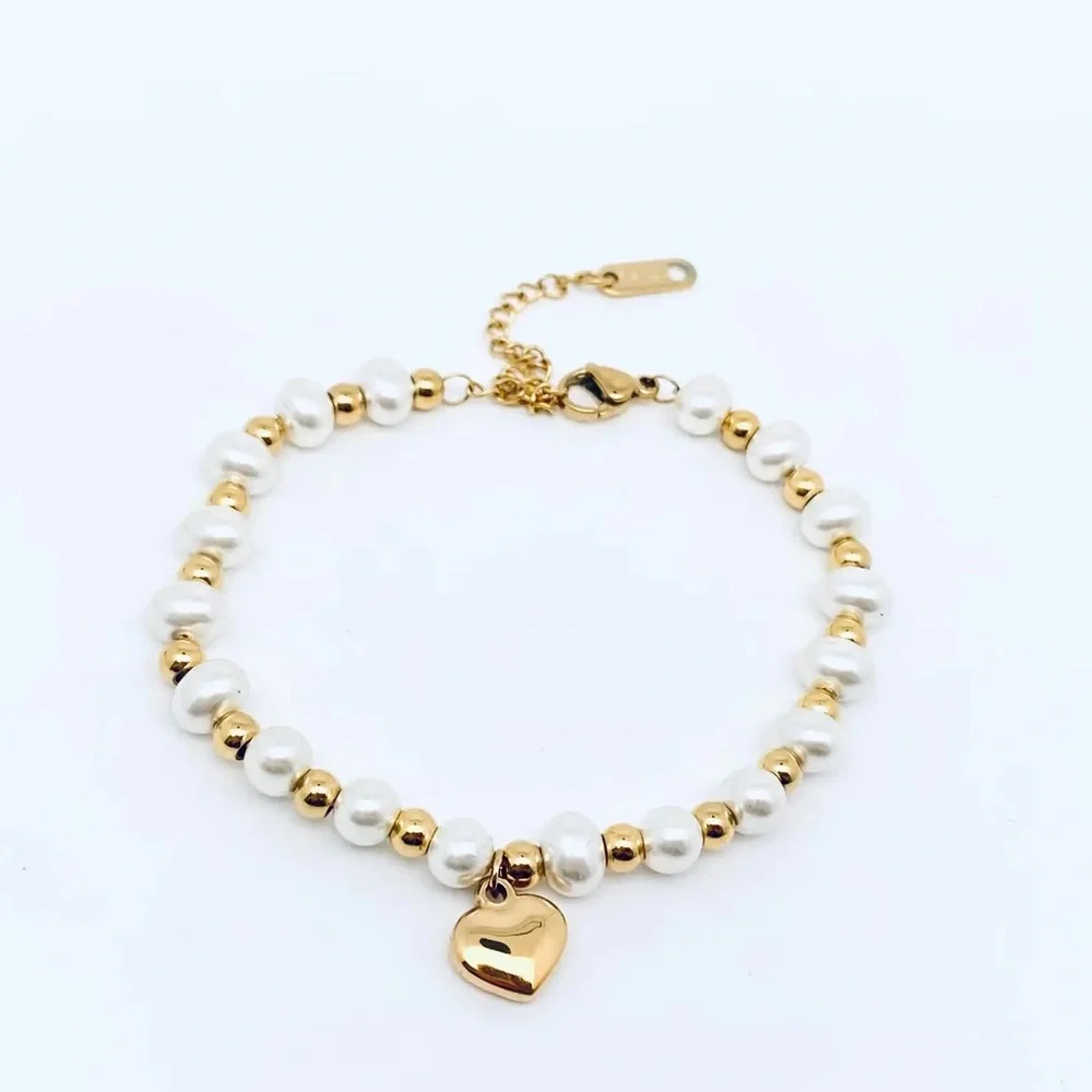 Elegant Gold and Pearl  Stainless Steel Heart Pendant Pearl Beaded Bracelet